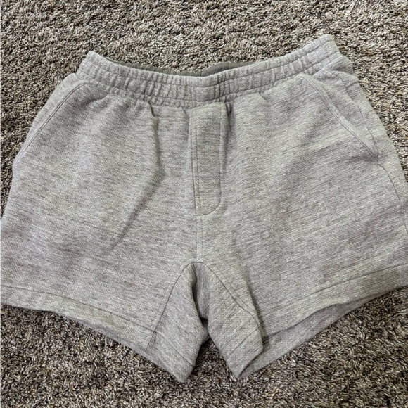 American Eagle Outfitters Gray Cargo Shorts - Picture 1 of 3
